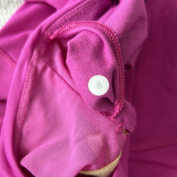Lululemon tank size 8 - Picture 4 of 4